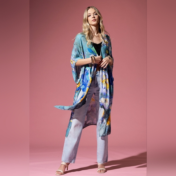 Colorful Floral Print Lightweight Kimono - Watercolor Effect Background - Picture 4 of 8